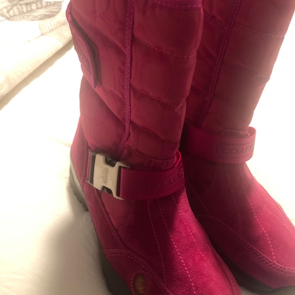 Coach fushia snow boots - Picture 5 of 5